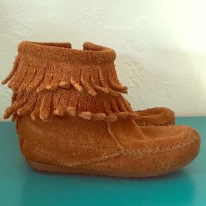 Minnetonka - Moccasin - Boot - Toddler 7 Boots
